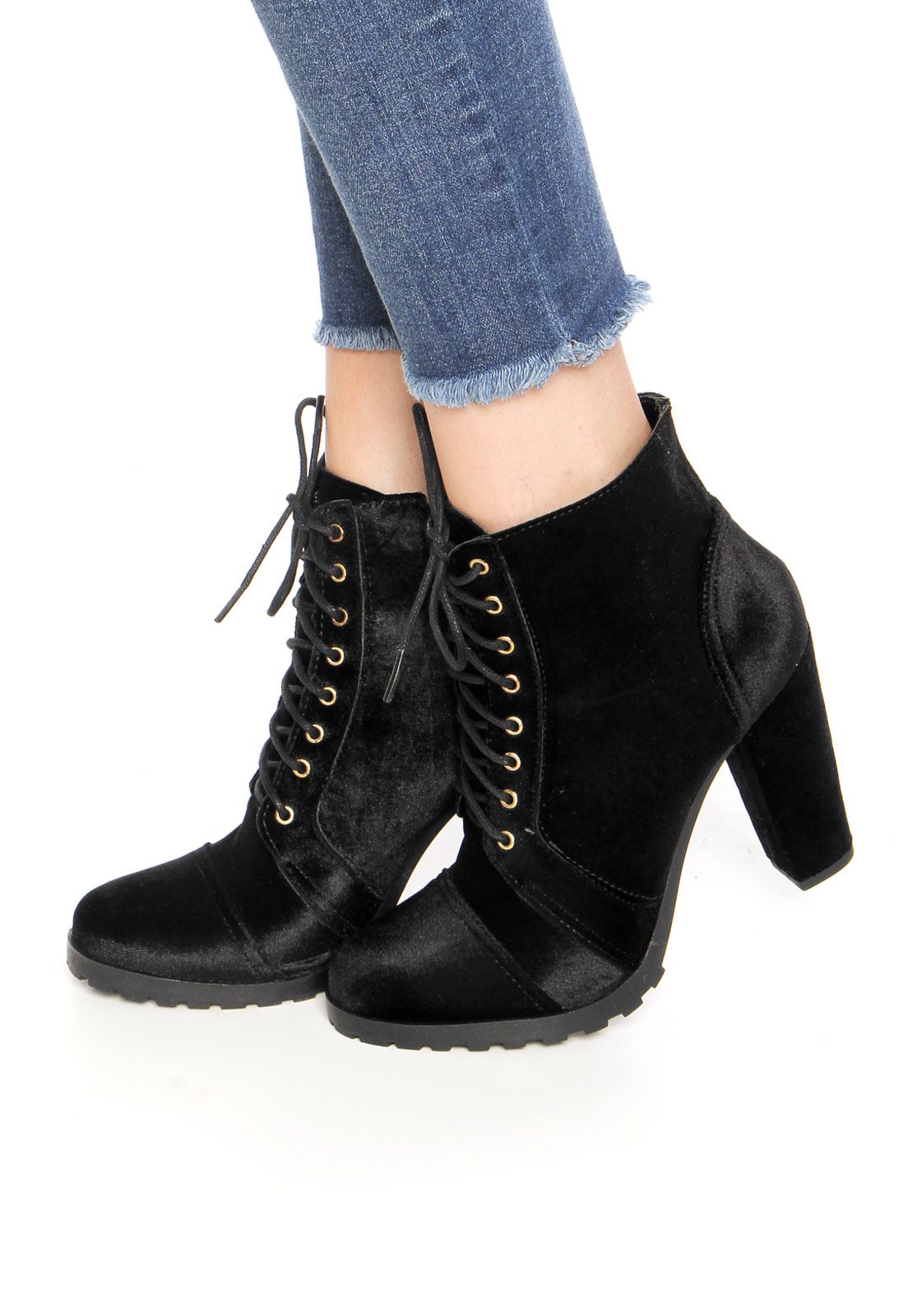 Bota Coturno DAFITI SHOES Veludo Amarração Preta - Marca DAFITI SHOES | Coturno, Preto, Veludo