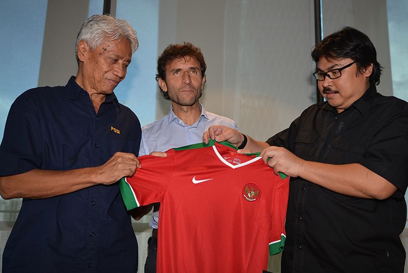 Luis Milla Resmi Tangani Timnas Indonesia | Indonesia, Latihan