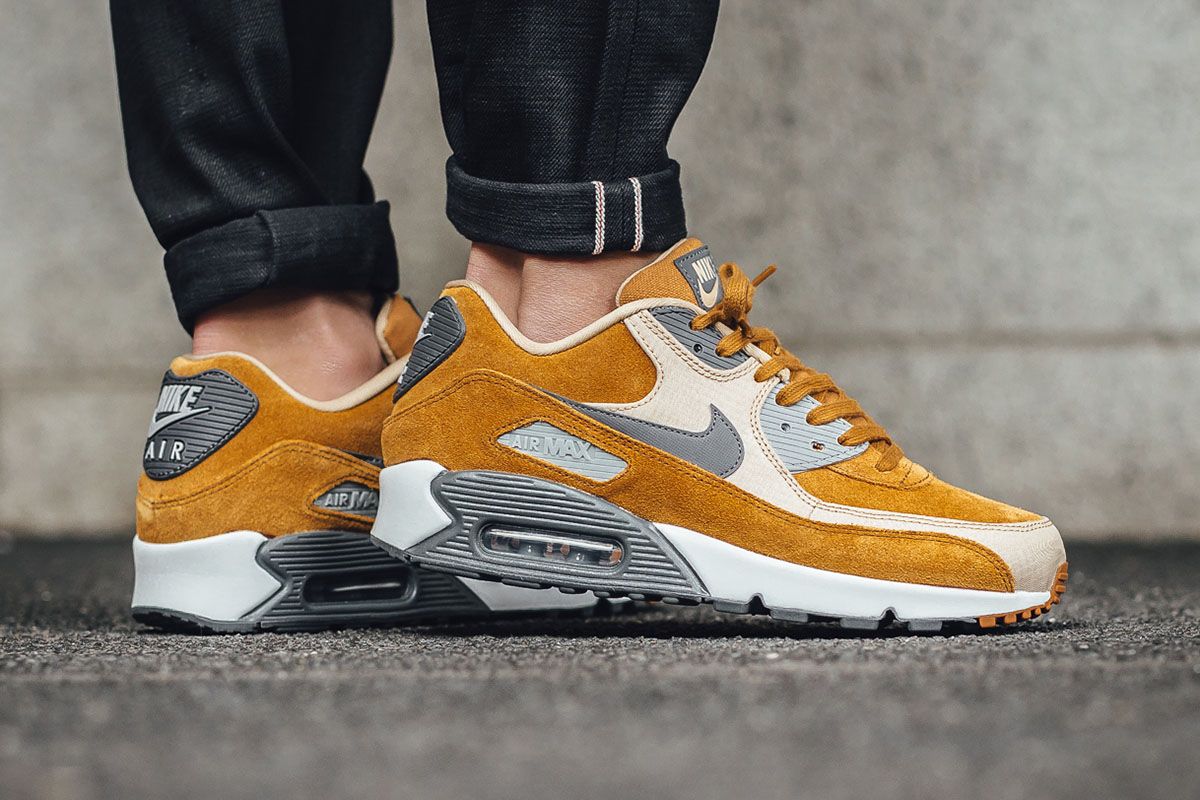 On Foot Nike Air Max 90 Premium Desert Ochre Linen Eu Kicks Sneaker Magazine Nike Air Max Nike Air Max 90 Nike Shoes Air Max