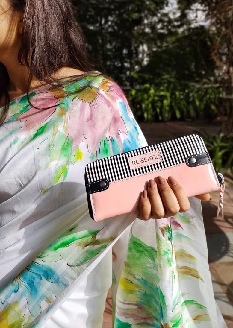 Amp up your style quotient with this Blossom pink wallet from Roseate. This wallet is a perfect blend of style and functionality. Club it with your everyday casuals/formal wears and matching shoes to take your fashion game a notch-up. The post Blossom Clutch wallet appeared first on Caelum. Clutches Online, Clutches For Women, Fashion Games, Bard, Clutch Wallet, Formal Wear, Vegan Leather, Pink, How To Wear