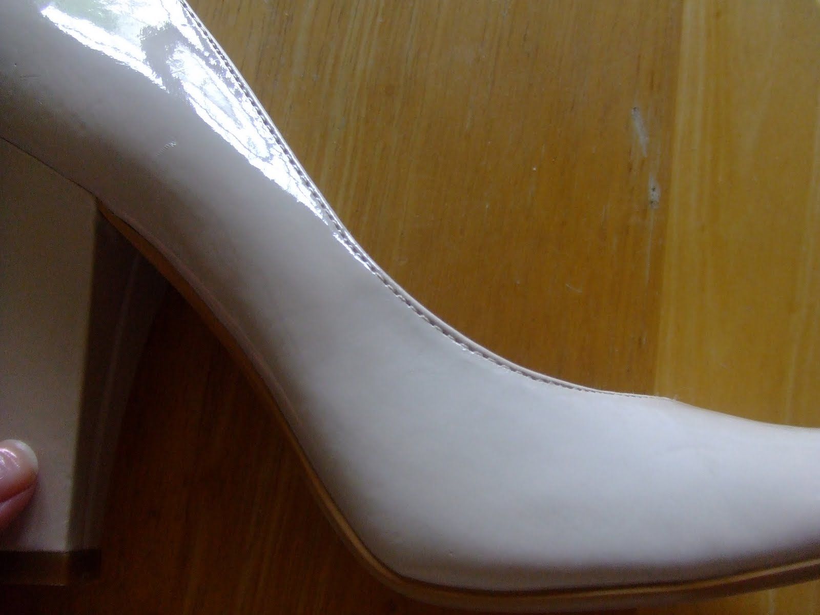 can you paint patent leather shoes