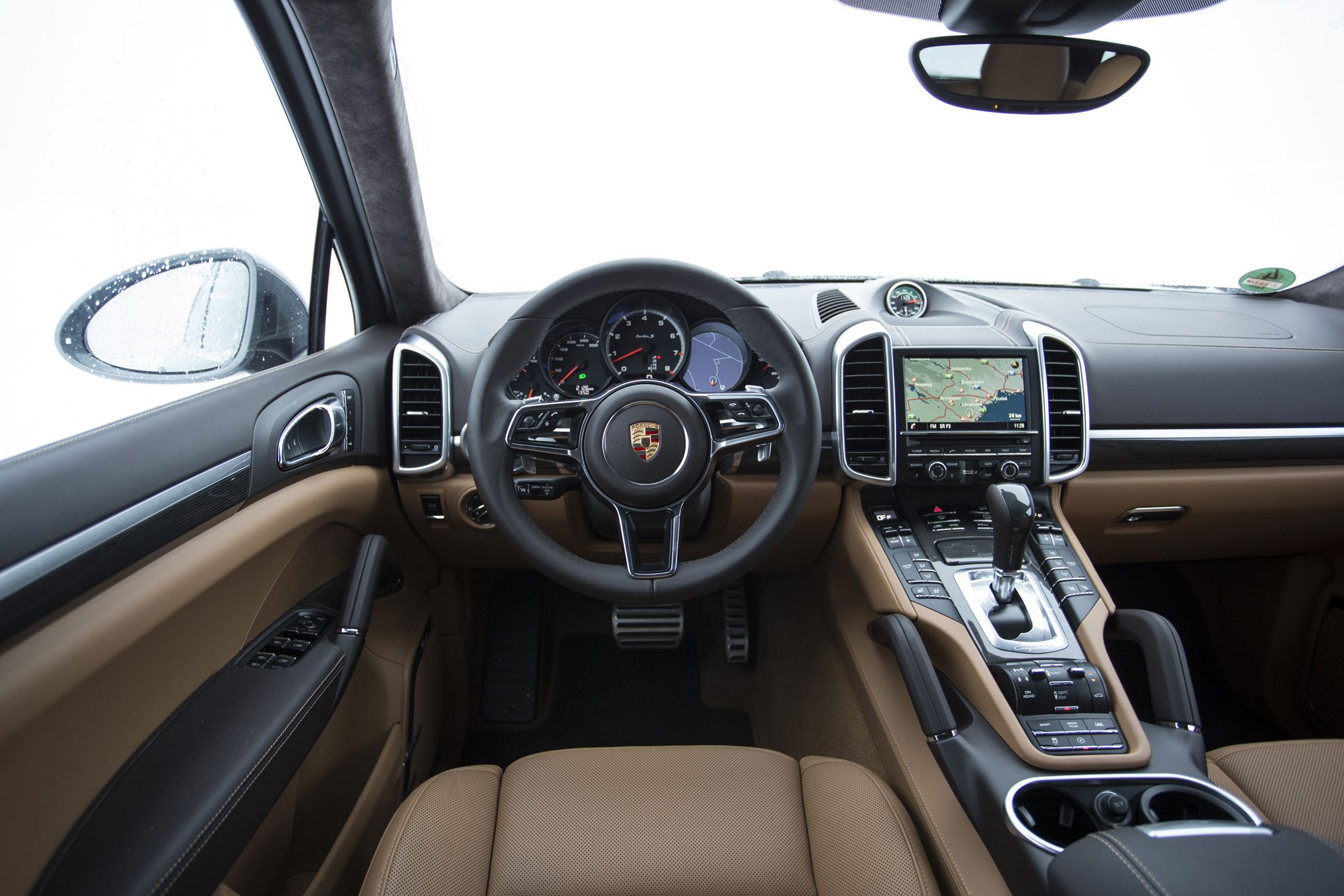 2016 Porsche Cayenne Turbo S Pit Jpg 2040 1360 And 2016 Porsche Cayenne Turbo S Pit Jpg 2040 1360