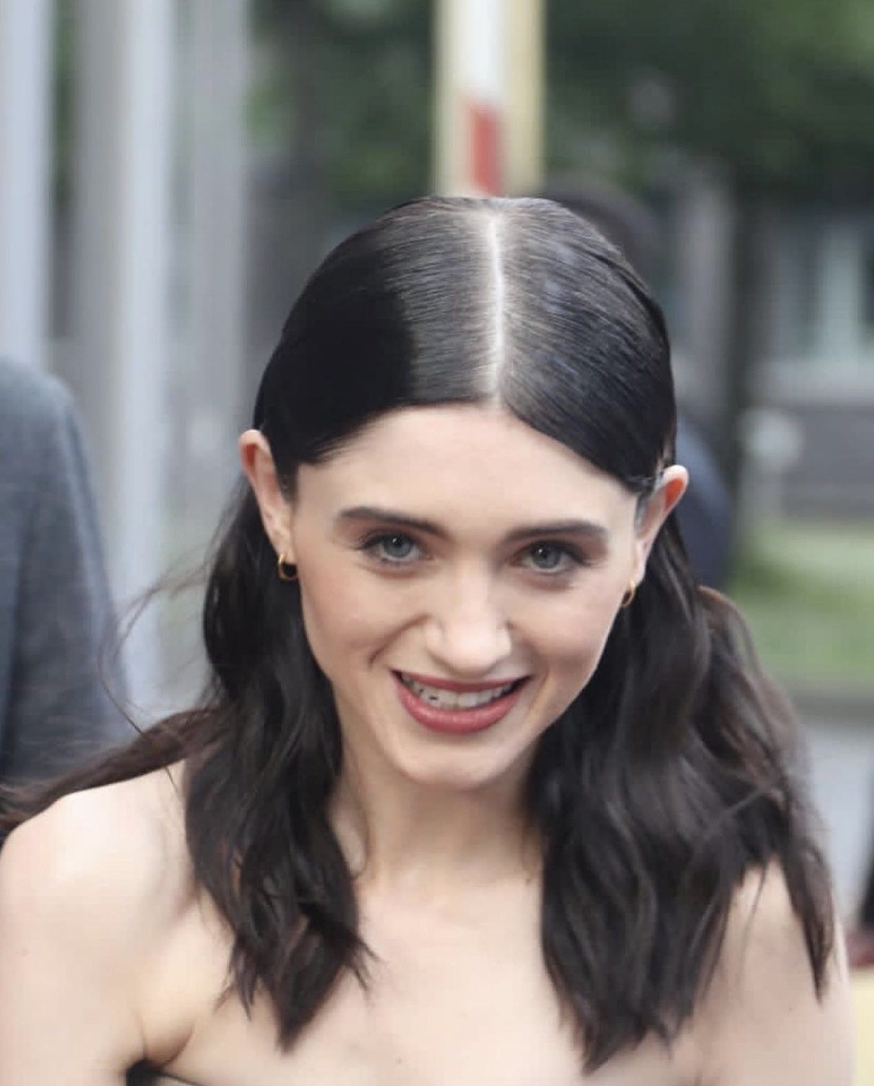 natalia dyer | Natalie dyer, Sleek hairstyles, Christina ricci