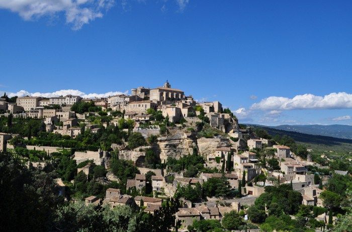 Fontaine De Vaucluse Abbaye De Sénanque Gordes E Saint Rémy De Provence Na Região Da Provença França Ligado Em Viagem Provença Viagem Roteiros De Viagem