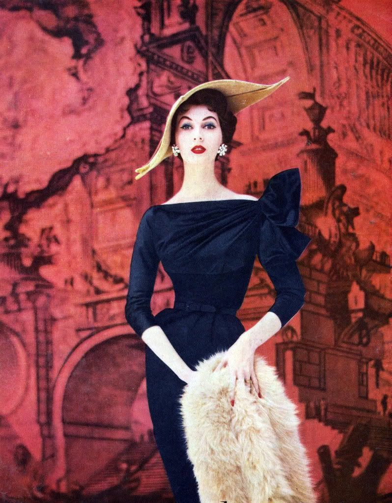Dovima Vogue Mid 1950s Vintage Fashion Vintage Dresses Vintage Couture
