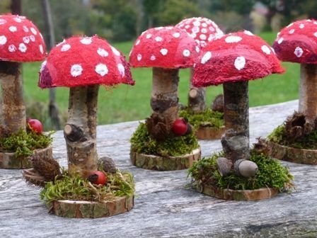 Autumn Crafts, Nature Crafts, Christmas Crafts, Christmas Ornaments, Fairy Garden Diy, Garden Crafts, Diy And Crafts, Crafts For Kids, Mushroom Crafts
