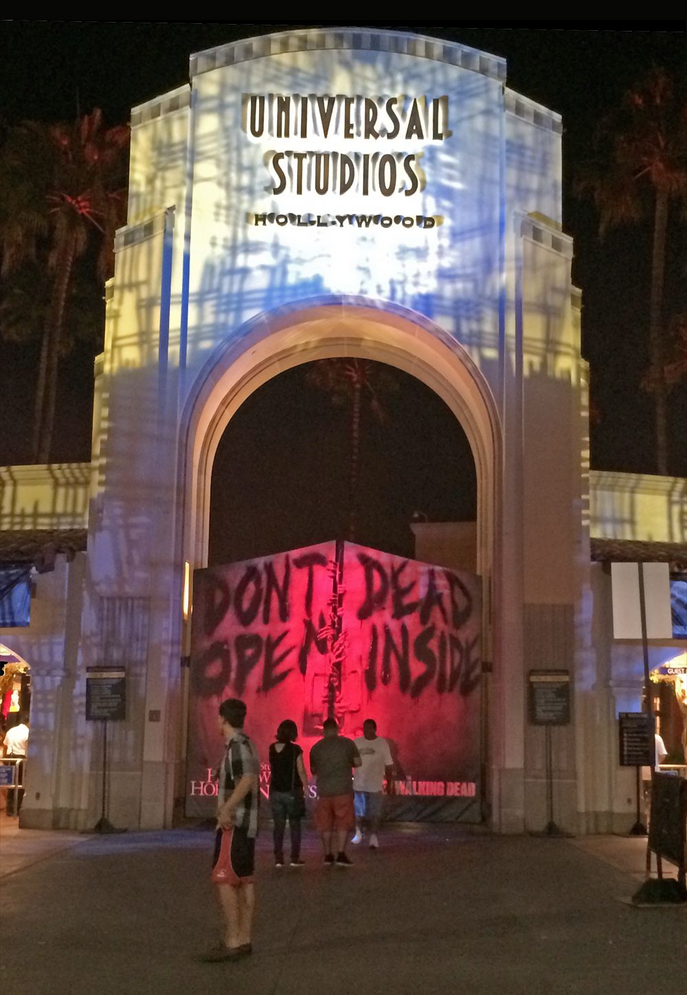 our halloween horror nights hollywood survival guide what you need to know before you experience this years event
