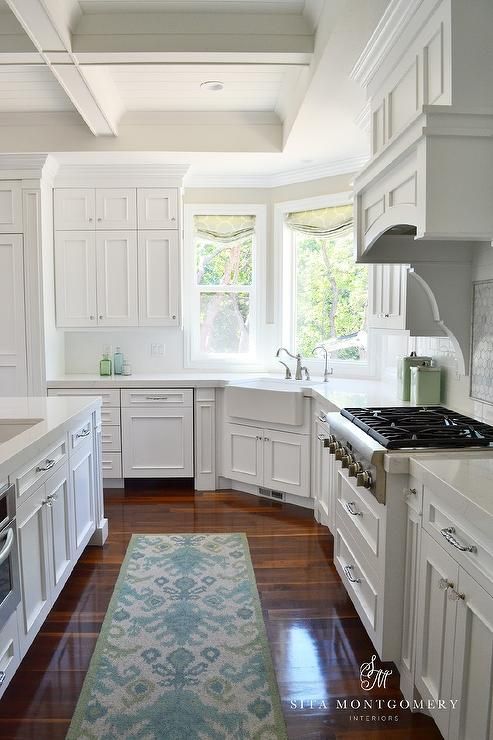 Corner Apron Sink Under Wraparound Windows Transitional Kitchen Kitchen Layout Kitchen Design Corner Sink Kitchen