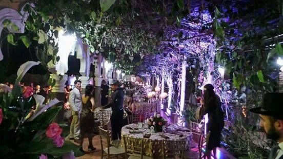 Manteles De Pétalos Candelabro De Cristales Great Gatsby Wedding