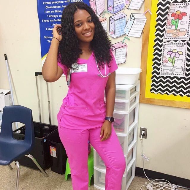 Pink Scrubs, Cute Scrubs, Scrubs Nursing, Nursing Clothes, Nurse Outfit ...