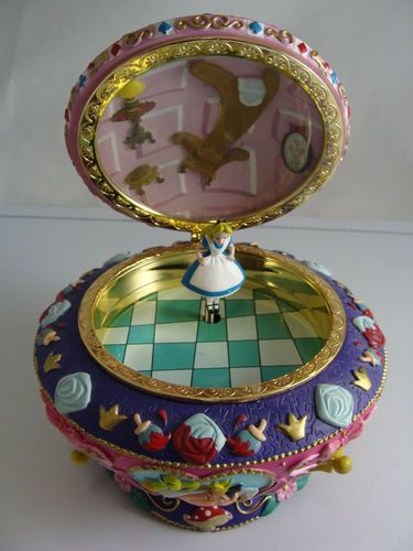 Disney's ALICE IN WONDERLAND 50th Year Jewelry Music Trinket Box Esfer...