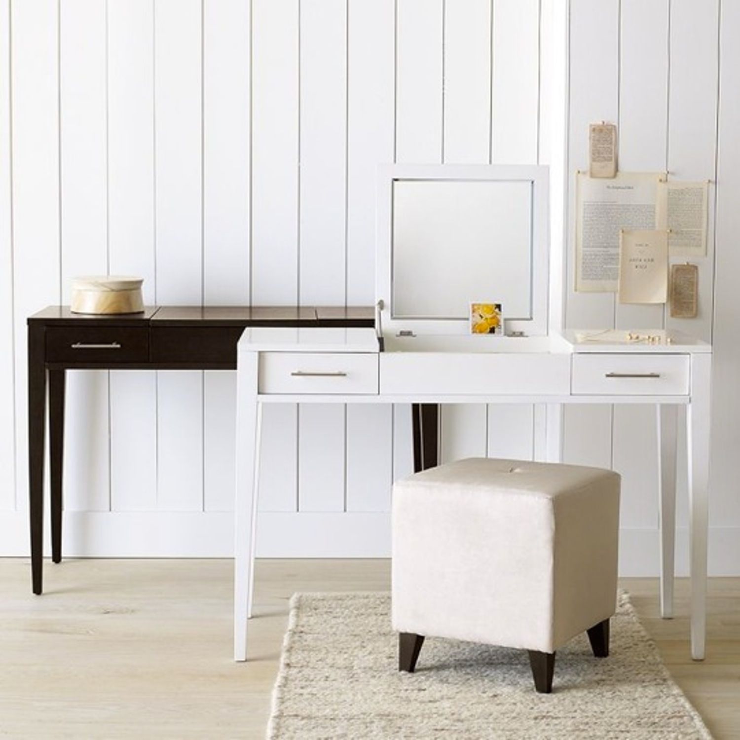 No Clutter 5 Flip Top Mirror Storage Vanities House