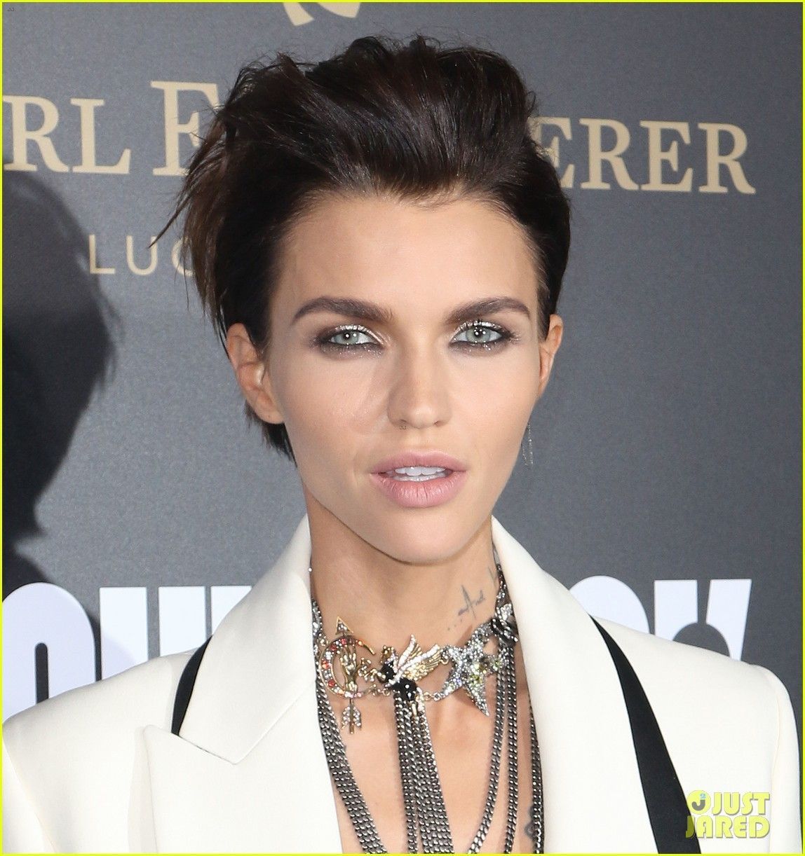 Ruby Rose Photos Photos Premiere Of Universal Pictures Pitch Perfect 3 Arrivals Womens Hairstyles Hairstyle Hair Styles