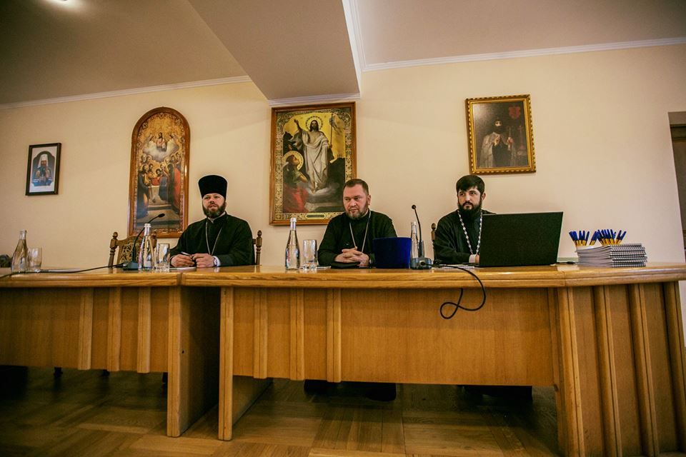 Руководитель юридического отдела Днепропетровской епархии принял участие в очередном собрании представителей епархиальных юридических отделов УПЦ Scenes, Furniture, Home Decor, Decoration Home, Room Decor, Home Furnishings, Home Interior Design, Home Decoration, Interior Design