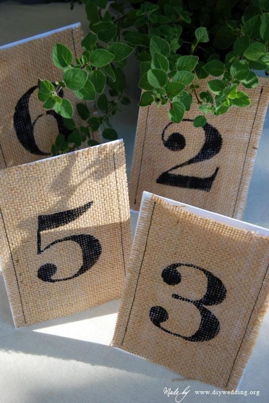 Burlap Wedding Table Numbers Idee romantiche, Matrimonio rustico, Idee jpg (550x822)