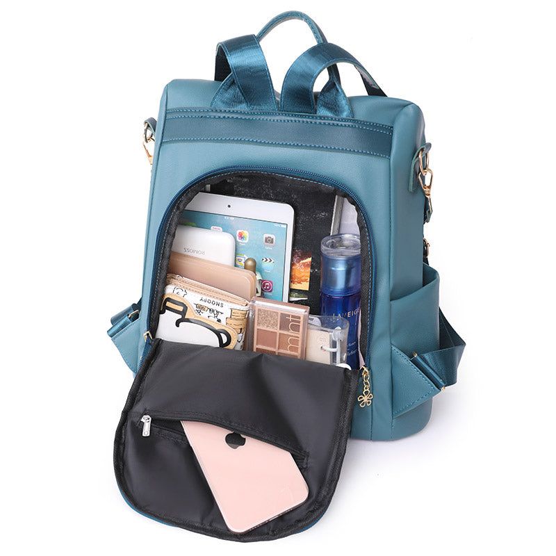MOCHILA DE COURO FEMININA SELENADe mão em mão, cada mochila MERADISE passa por mais de 15 pessoas até chegar em você, todas com o mesmo objetivo: surpreender! Nossos materiais são selecionados e de alta qualidade para que você tenha um produto único e impecável.- Alça de mão fixa- Alça de ombro fixa e removível- Antifurto- Múltiplos compartimentos- Super prática- Acabamento feito a mão- Alta resistência e durabilidade- 100% Couro PUESPECIFICAÇÕES:Tamanho: 30 x 13 x 32 cmDisponível nas cores: Mar Selena, Backpacks, 30, Fashion Backpack, Products, Made By Hands, Brown Coffee, Black Coffee, Women's