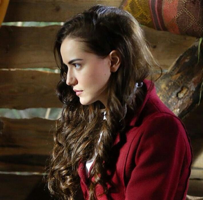 Fahriye Evcen Burak Ozcivit Calikusu Turkish Beauty Beauty Turkish Actors Fahriye Evcen Burak Ozcivit Calikusu Turkish Beauty Beauty Turkish Actors