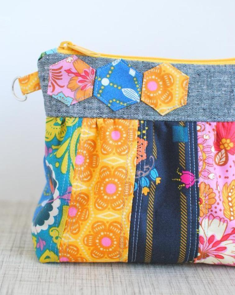 Patchwork Zipper Clutch Free Pattern Sewing With Scraps Sewing