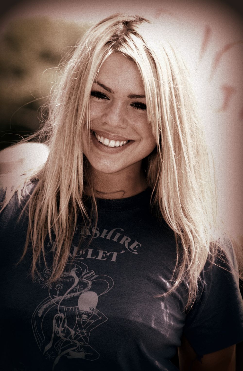 Billie Piper (born 1982) Billie Piper (born 1982)