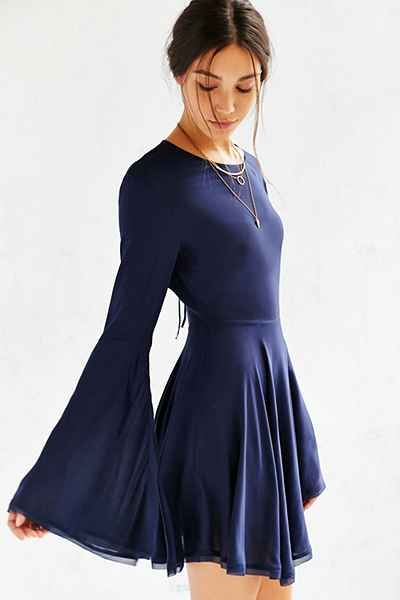 Pinterest Absolutely Have To Try Diy The Bell Sleeve This Fall Winter Ecote Sascha Dress
