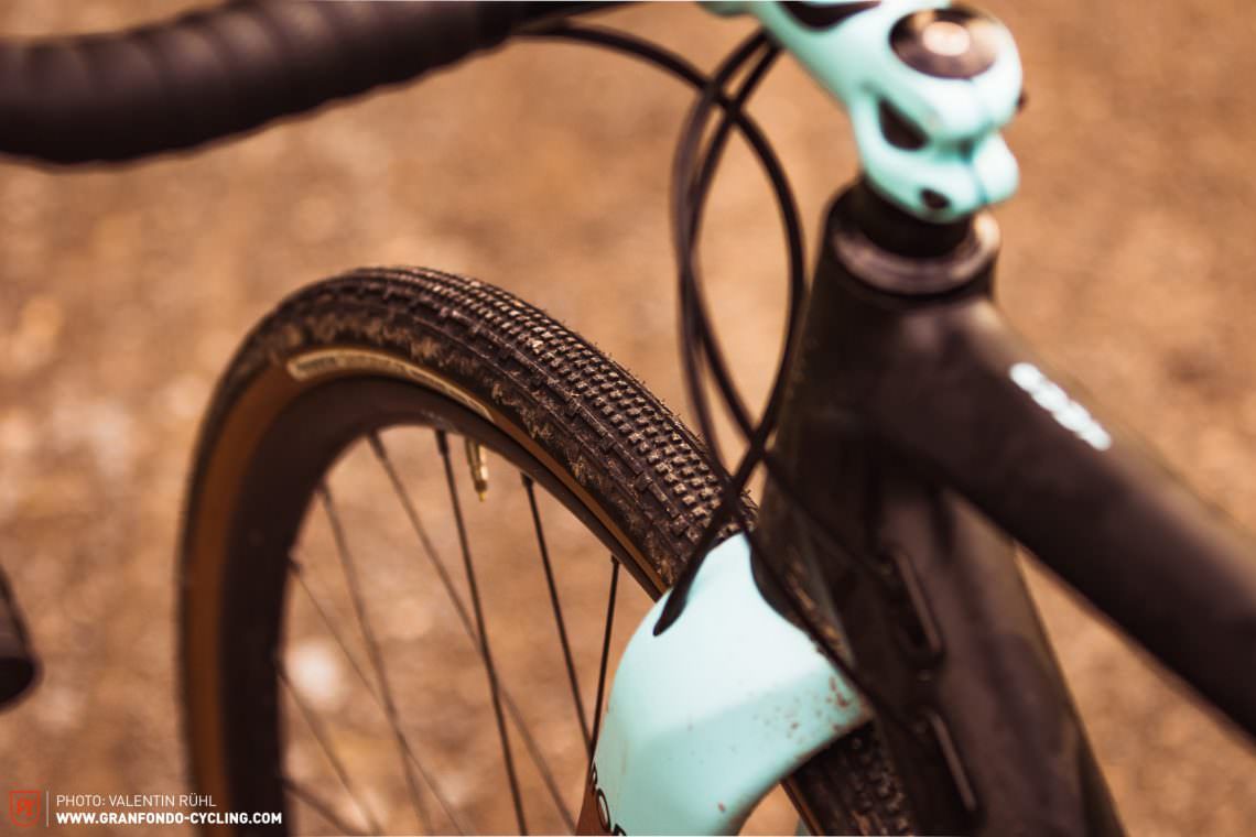 Open Wide And Take In An Even Wider Carbon Gravel Bike Gravel