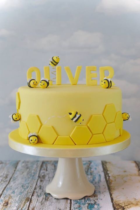 Over 30 Awesome Cake Ideas Bee Cakes Birthday Cake Tutorial