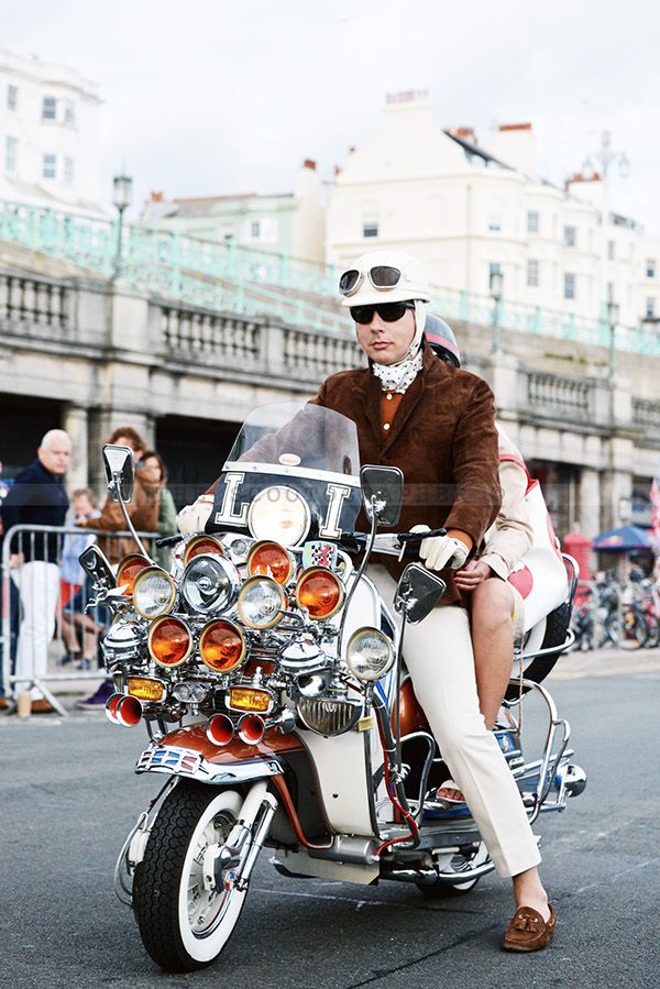 A selection of photographs taken at the Brighton mod weekend.Follow the links at the top and bottom of the page to see more of my work. Retro Scooter, Scooter Custom, Lambretta Scooter, Scooter Girl, Vespa Scooters, Moped, Piaggio Vespa, Lambretta Vintage, Mod Girl