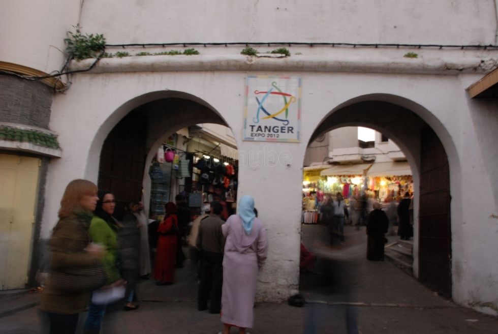Puertas De Entrada Al Gran Zoco De Tanger Street View Views Street