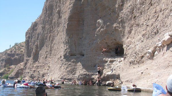 Some Dude Jumping Yelp Arizona Usa Salt River Tubing Tubing River