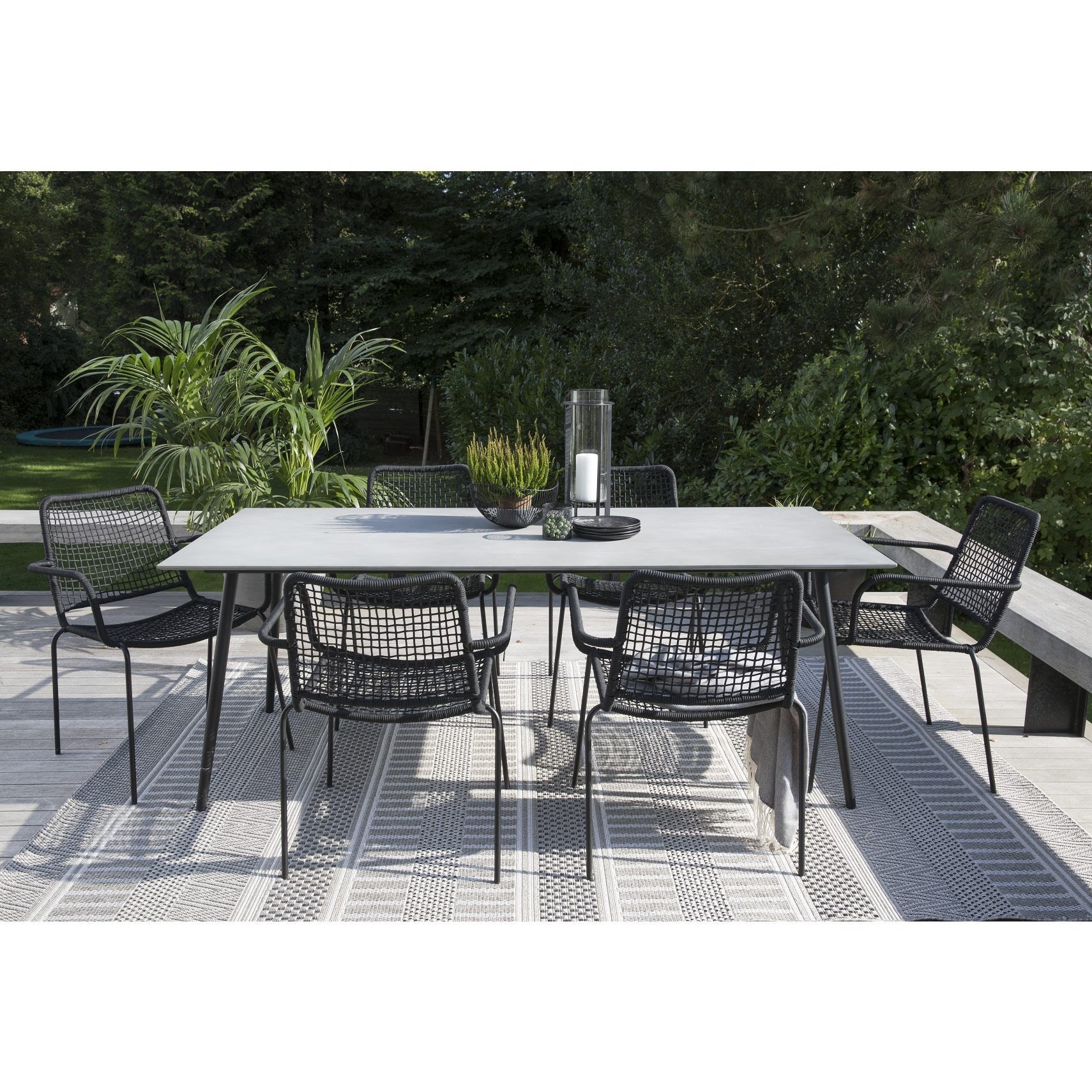 Nexø havebord Sort havebord og stole
