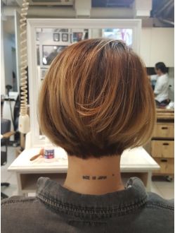 ペネロープ Penelope 外国人風メッシュグラデーション 前下がりショート アジア人 ショートヘア ヘアカット 美髪 ペネロープ Penelope 外国人風メッシュグラデーション 前下がりショート アジア人 ショートヘア ヘアカット 美髪