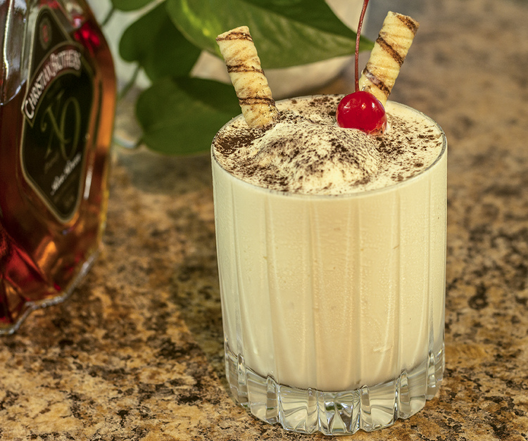 Brandy alexander, Ice cream drinks, Frozen drink recipes Brandy alexander, Ice cream drinks, Frozen drink recipes