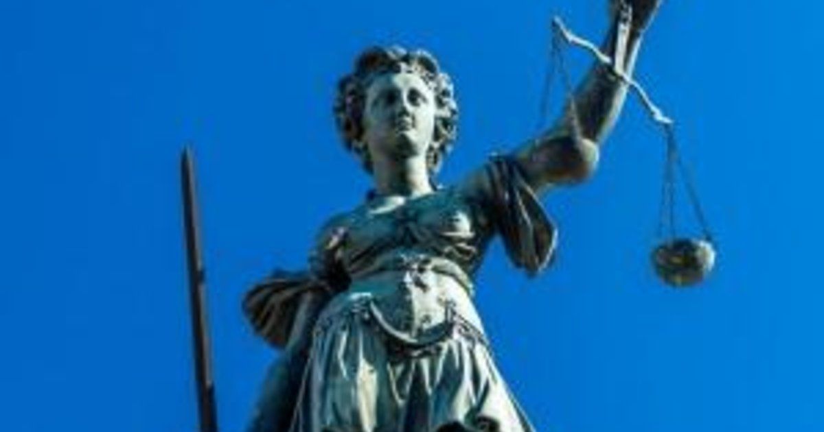 Admission essay editing services legal