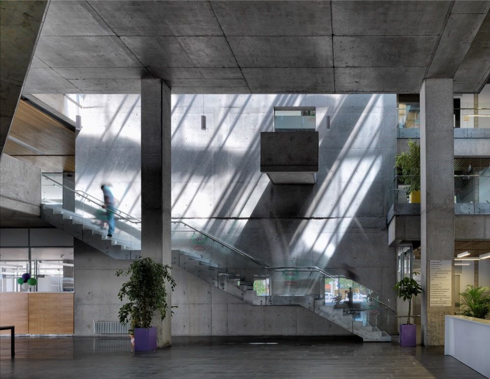 Gallery Of Diyarbakir Yenisehir Municipality Building Uygur Architects 16 Architect Modern Architecture Interior Architecture