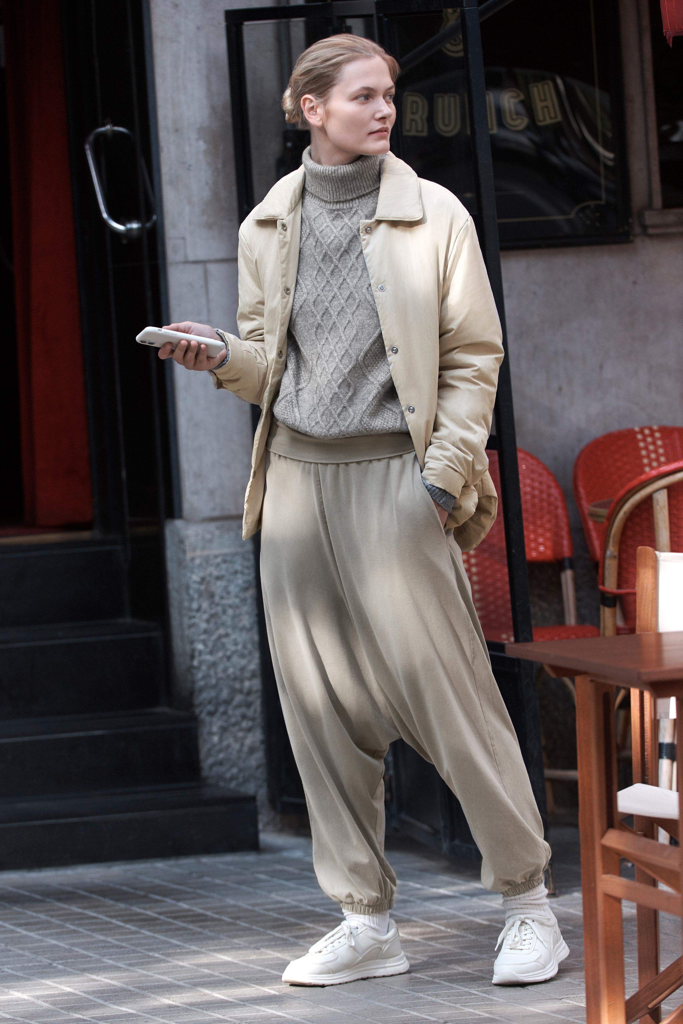 Oysho Sigue Apostando Por Los Looks Más Cómodos Para Estar En Casa Y También Para Lucir En El Street Style Moda Marca De Ropa Trendencias