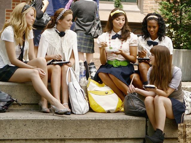 Which Mean Girls Clique Do You Belong In Gossip Girls Illustration Mode Madchen Bilder