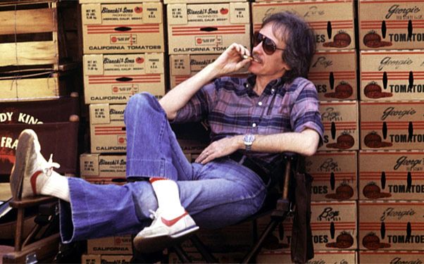 Znalezione obrazy dla zapytania john carpenter on set of the thing