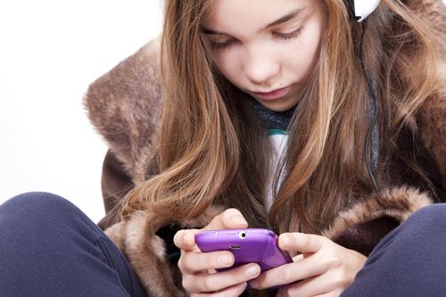 Parents Guide to Cell Phone Safety: Technology, Social Media, Sexting, and Cyberbullying Generation Z, Cell Phone Safety, Data Plan, Two Girls, Parenting Guide, Today Show, Ways To Save, Girl Humor, Millennials