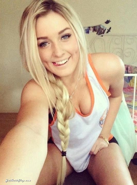 Adult usenet selfshot, hot naked women with abs and big boobs