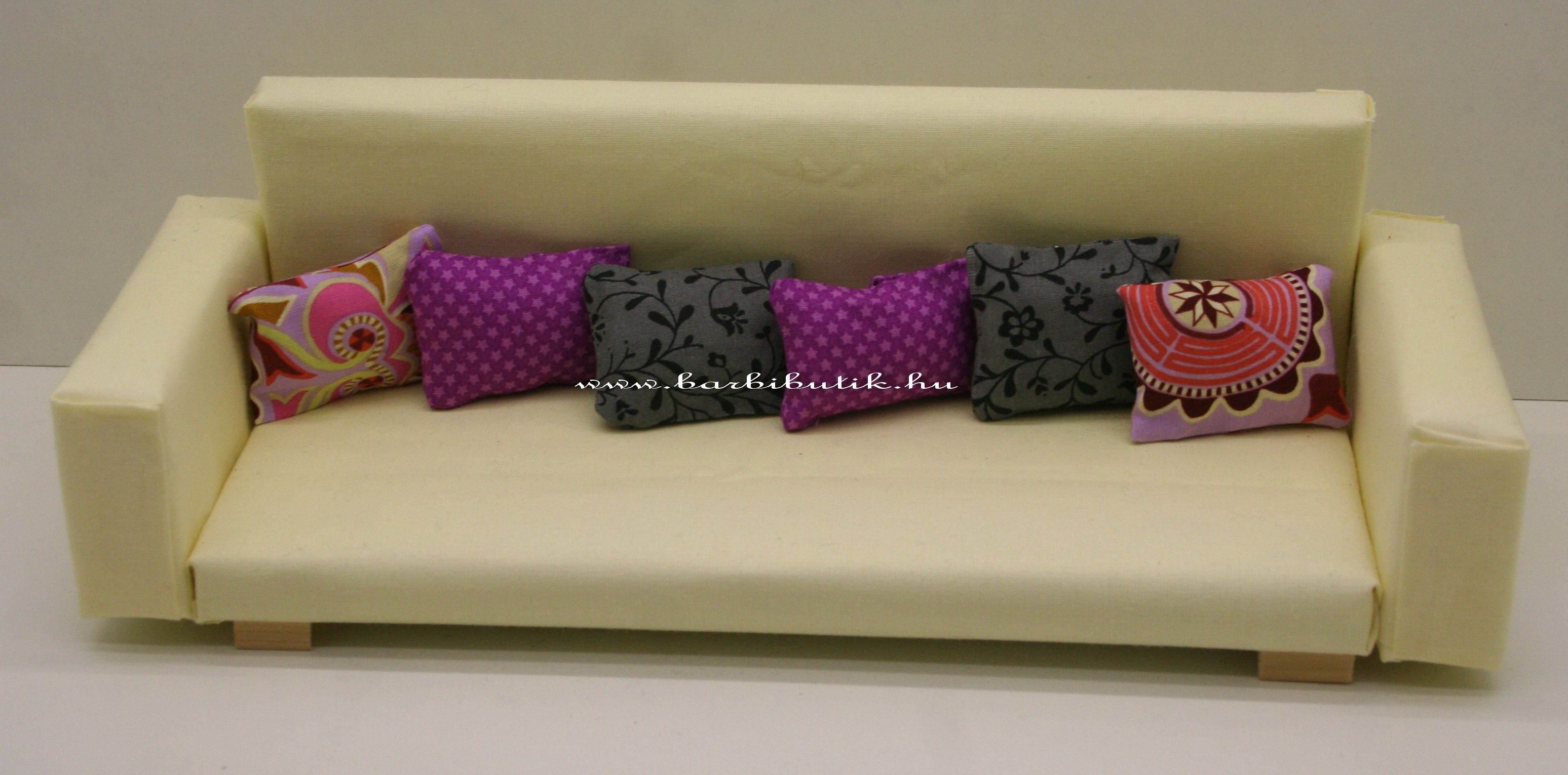 Barbie kanapé készÃtés képekkel. / barbie couch diy, barbie ... Butorok képekkel
