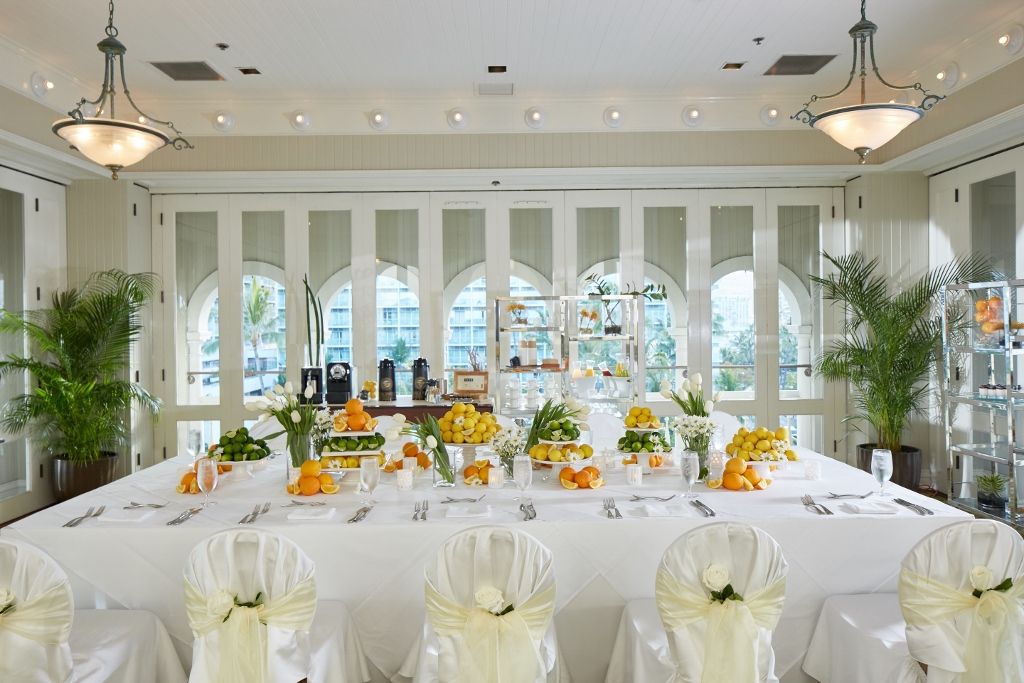 Simple Citrus And Tulip Decor For A Crisp Summer White Wedding Simple Citrus And Tulip Decor For A Crisp Summer White Wedding Breakfast At The Moana Surfrider Westin Resort Spa