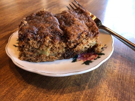 Apple Cinnamon Einkorn Cake - Organic Essential Oils|Young Living|Kayla Howard|Purest Essential Oils|Lavender Oil|Organic Makeup|Inner Healing|Savvy Minerals|Wholesale Essential Oils|Natural Makeup #organicmakeup