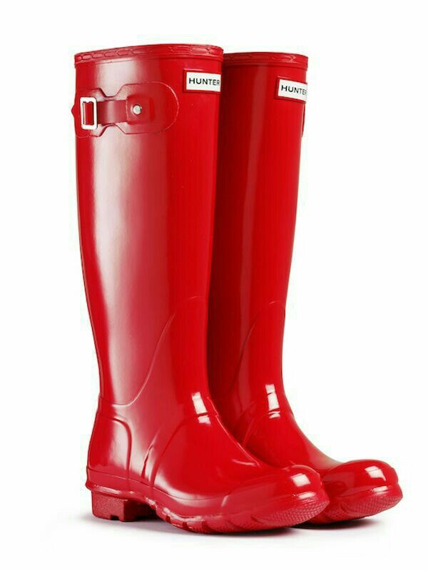 Pin By Sadiye Ozcivit On Kirmizi Red Rain Boots Red Hunter Boots Hunter Boots