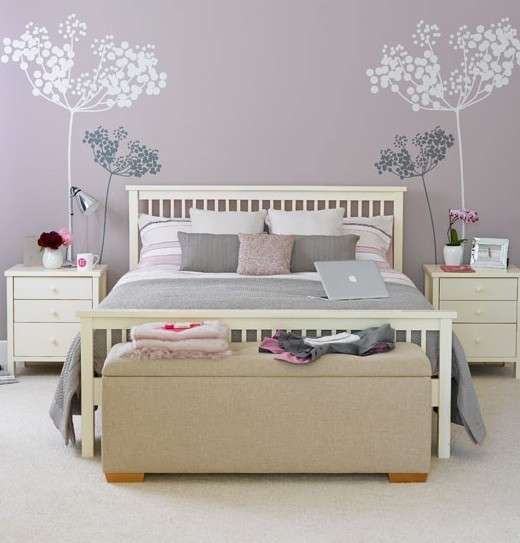 Come scegliere il colore delle pareti della camera da letto (foto ... Pittura camera da letto lilla