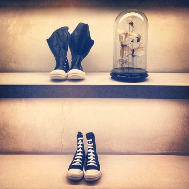 DRKSHDW by rick owens Shop now at www.lindelepalais.com Follow us on Instagram: http://instagram.com/lindelepalais Rick Owens, Le Palais, Skateboard, Shop Now, Instagram Posts, Shopping, India, Skateboarding, Skate Board