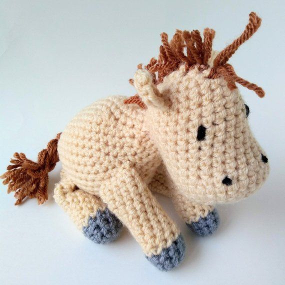 Crochet Horse Pattern - Horse Crochet Pattern - Amigurumi Horse Pattern - Amigurumi Horse Crochet Pattern #horsepattern