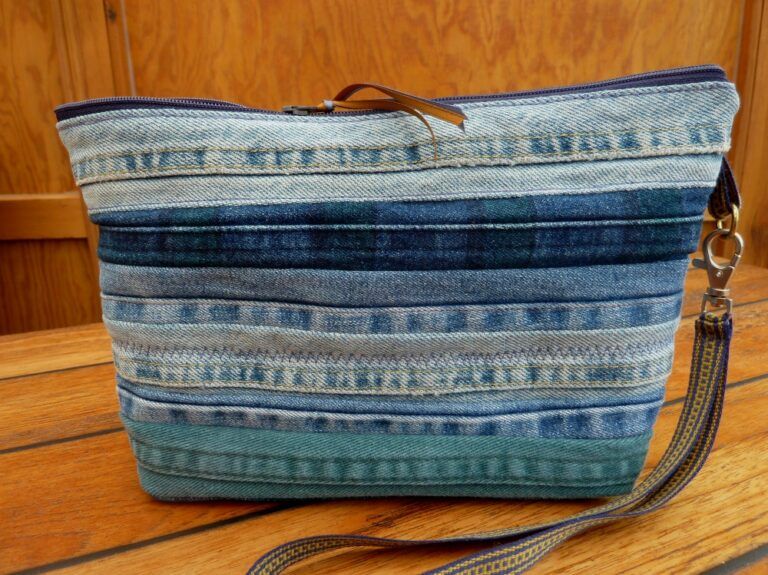 Alte Jeansnähte Clutch,Taschenhüpfer und Co. » BERNINA Blog Taschen, Tasche nähen aus jeans Alte Jeansnähte Clutch,Taschenhüpfer und Co. » BERNINA Blog Taschen, Tasche nähen aus jeans