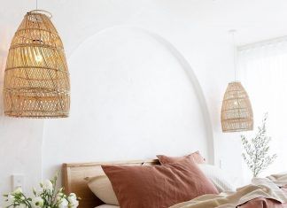 Style crush: Linen bedding and where to shop the best Hamptons Style Homes, Hamptons House, The Hamptons, Coastal Living Rooms, Living Spaces, The Block Glasshouse, Dulux White, High End Kitchens, Herringbone Tile