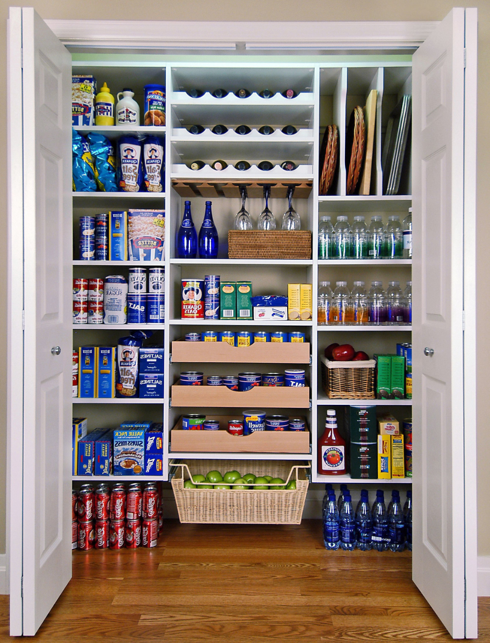 [2021] How To Organize a Kitchen Pantry Kitchen Inspiration Pantry design, Kitchen pantry