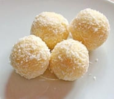 Eierlikör-Pralinen mit Löffelbiskuit - Rezept